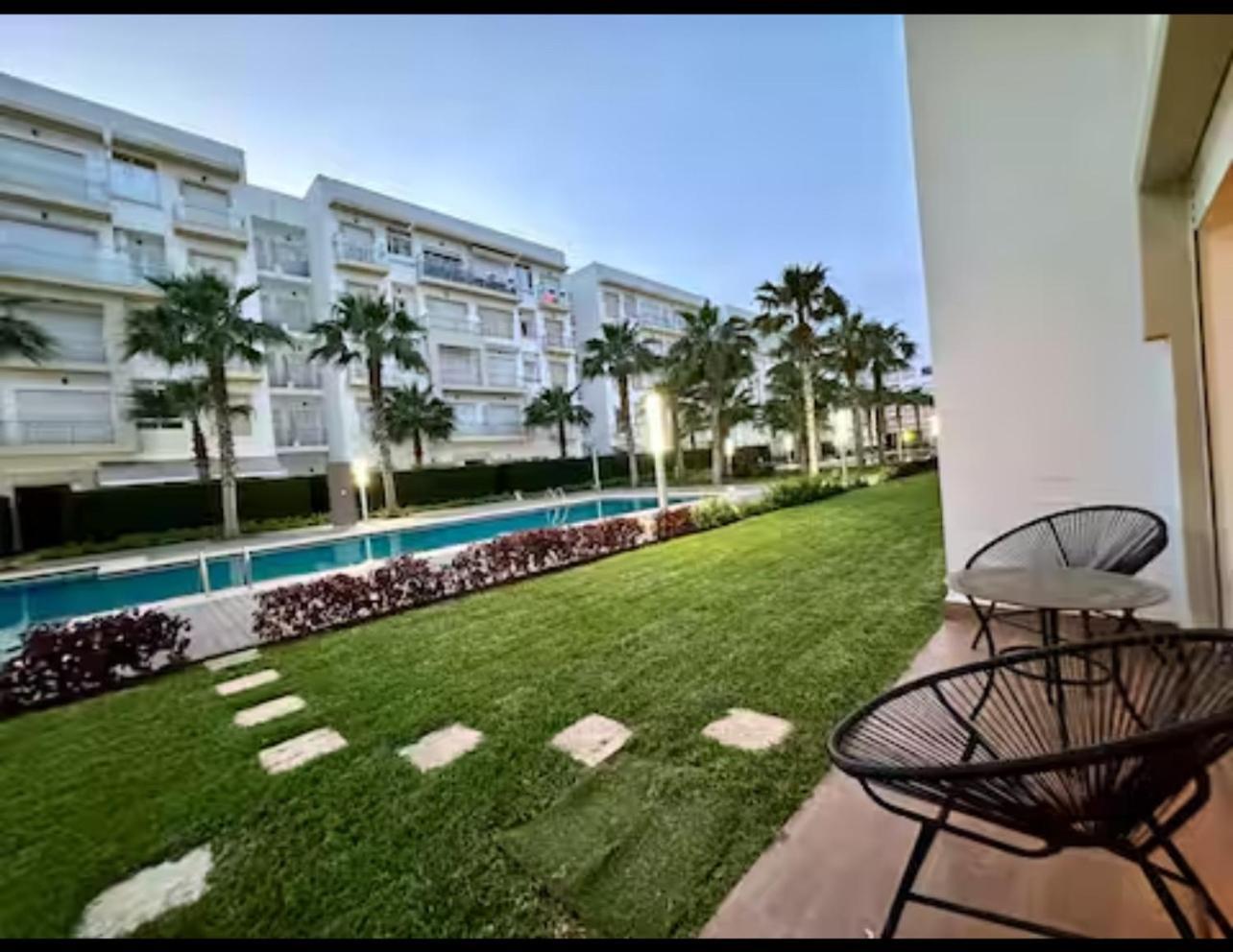 Apparemment De Luxe Vue Piscine Apartment Bouznika Exterior foto